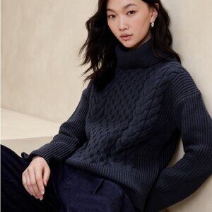 Banana Republic Cable Turtleneck Pullover Sweater